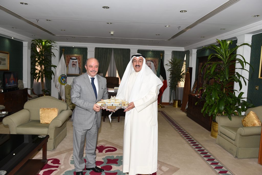 محافظ الجهراء يستقبل سعادة سفير الجمهورية الجزائرية لدى دولة الكويت